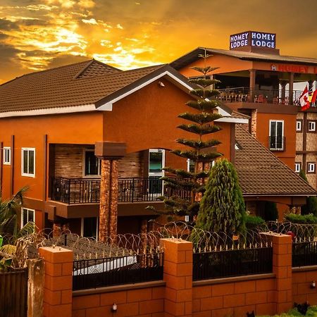 Homey Lodge Kumasi Exterior foto