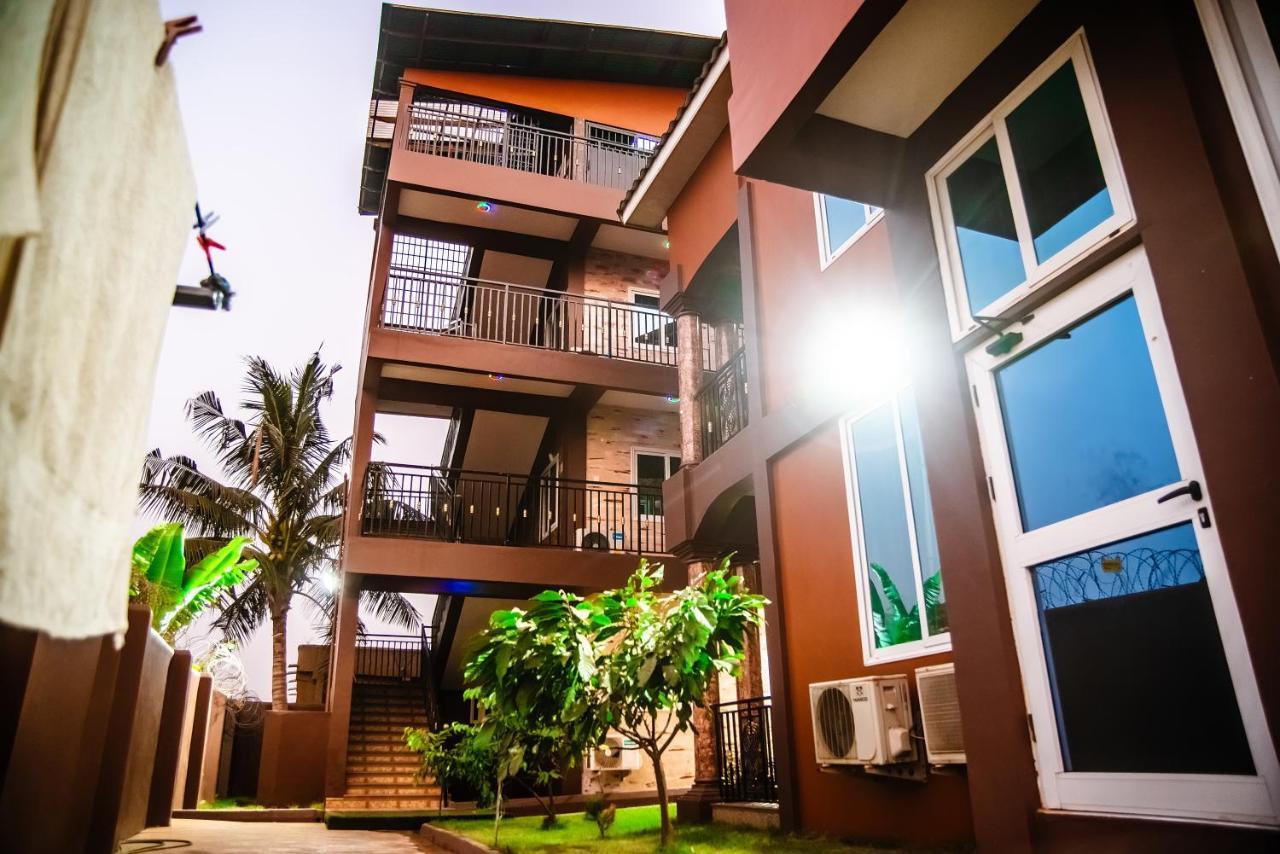 Homey Lodge Kumasi Exterior foto