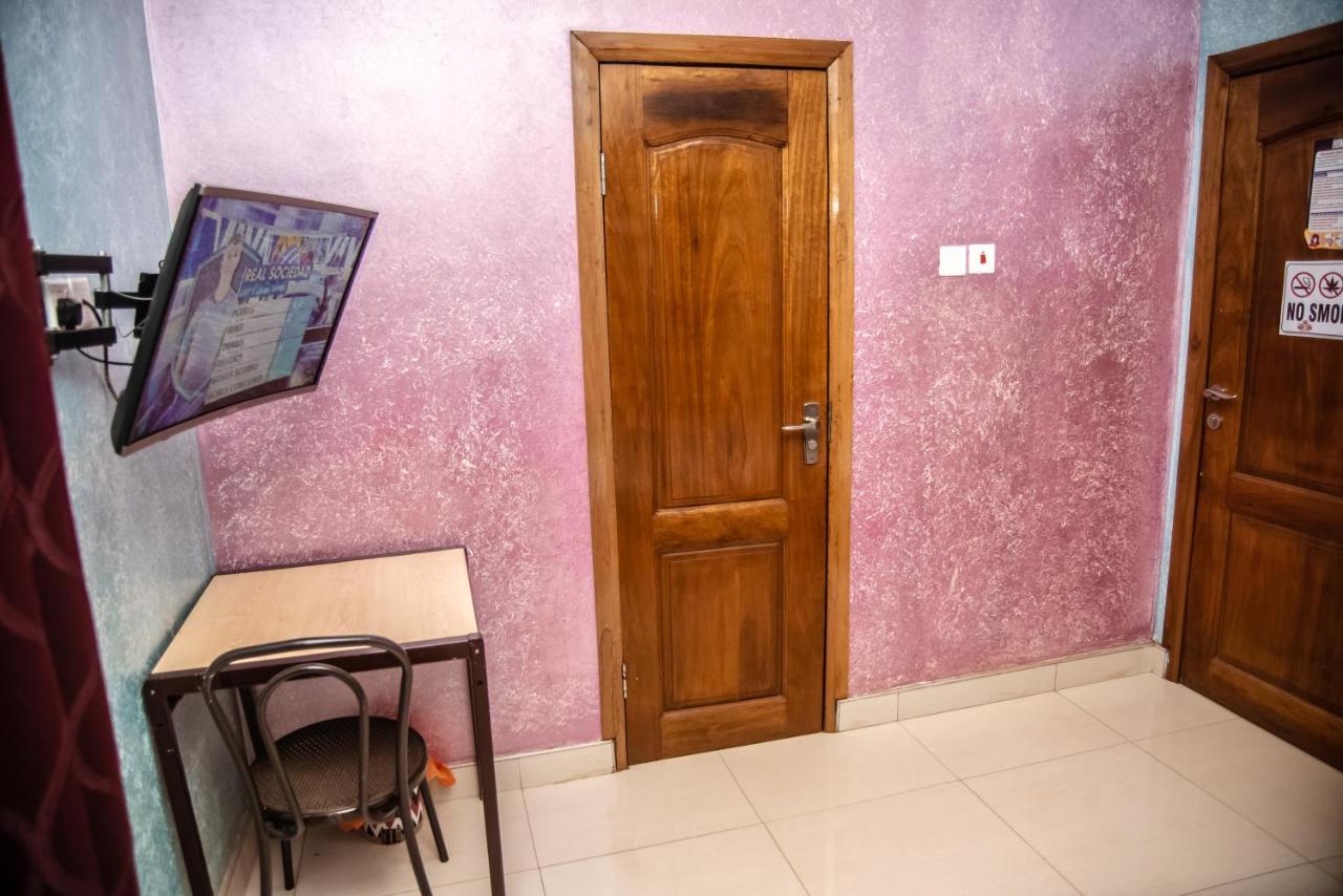 Homey Lodge Kumasi Exterior foto
